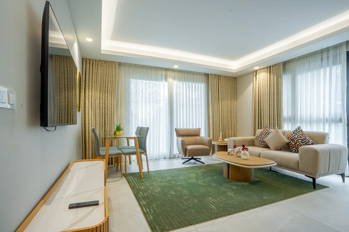 Three-bedroom apartment living room